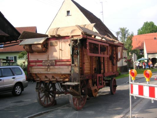 Kliko për të parë imezhin me permasa të plota